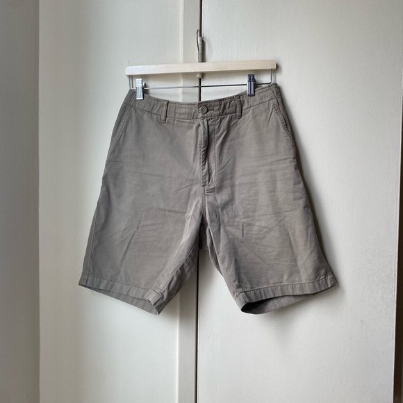 3 Uniqlo Men’s Chino 7” Shorts - Picture 2 of 12